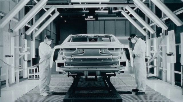 Video Reference: Tire, Vehicle, Wheel, Automotive tire, Automotive lighting, Grille, Motor vehicle, Hood, Car, Automotive design