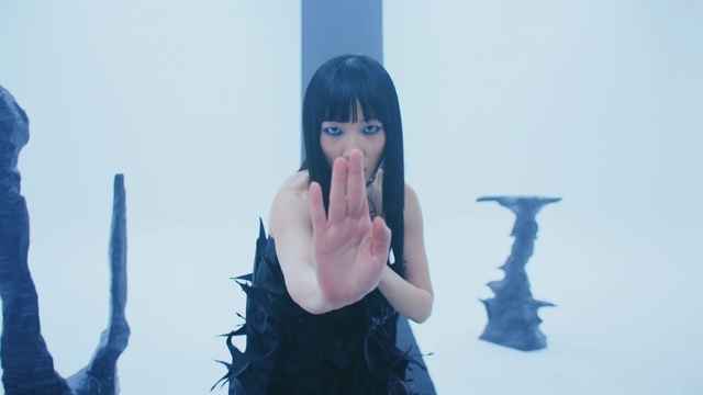 Video Reference: Hand, Azure, Purple, Flash photography, Fashion, Standing, Gesture, Finger, Happy, Black hair