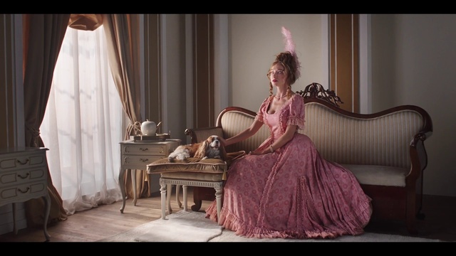 Video Reference: Hairstyle, Dress, Flash photography, Human body, Comfort, Curtain, Fashion design, Entertainment, Performing arts, Cg artwork