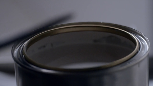 Video Reference: Drinkware, Tin, Liquid, Gas, Cylinder, Glass, Water, Circle, Fluid, Electric blue