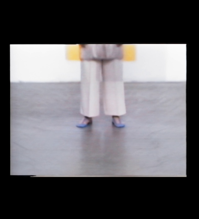 Video Reference: Sleeve, Gesture, Rectangle, Knee, Font, Flooring, Window, Human leg, Sportswear, Electric blue