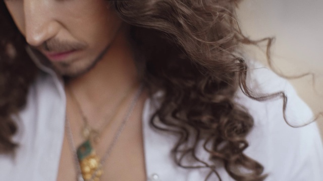 Video Reference: Nose, Skin, Lip, Chin, Hand, Shoulder, Eyebrow, Mouth, Eyelash, Neck