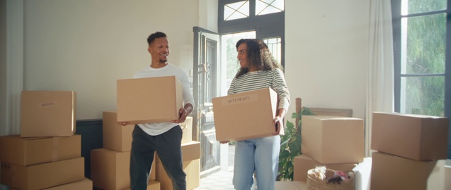 Video Reference: Property, Shoulder, Shipping box, Wood, Interior design, Packing materials, Carton, Technology, Package delivery, Smile