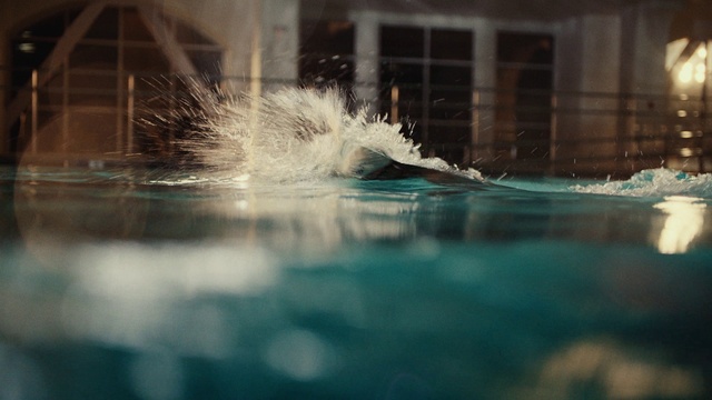 Video Reference: Water, Water resources, Fountain, Building, Window, Body of water, Watercourse, Cloud, Waterway, Tints and shades