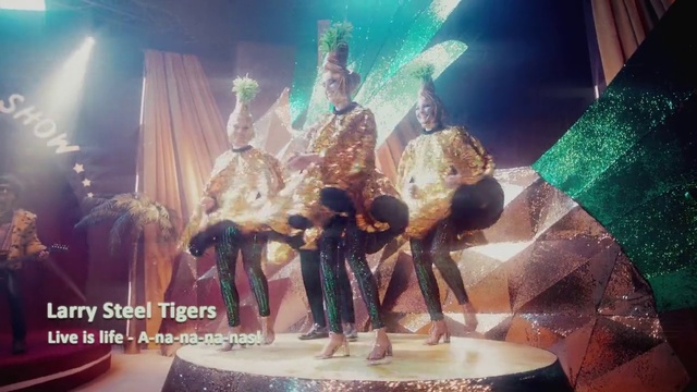 Video Reference: World, Light, Musician, Lighting, Music, Entertainment, Artist, Performing arts, Music venue, Dance