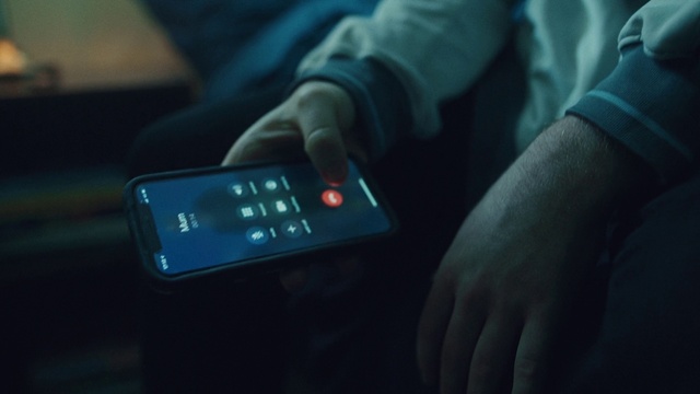 Video Reference: Gesture, Finger, Wrist, Thumb, Communication Device, Service, Gadget, Font, Electric blue, Nail