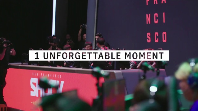 Video Reference: Font, Magenta, Entertainment, Crowd, Display device, Event, Stage equipment, Stage, Advertising, Public event