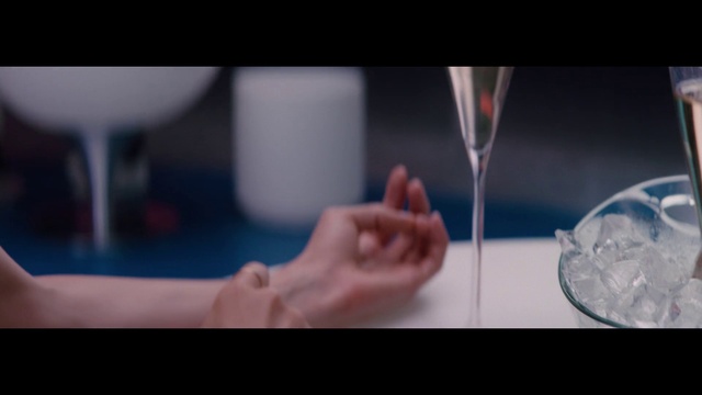Video Reference: Tableware, Drinkware, Stemware, Fluid, Gesture, Barware, Finger, Liquid, Thumb, Wine glass