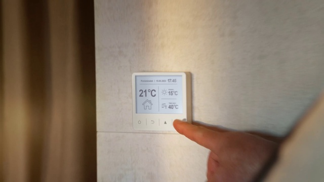 Video Reference: Wood, Temperature, Gas, Measuring instrument, Font, Rectangle, Number, Electrical supply, Machine, Hardwood