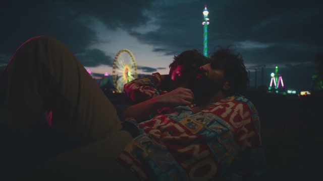 Video Reference: Cloud, Sky, Flash photography, Magenta, Midnight, Event, Space, Fun, Darkness, Horizon