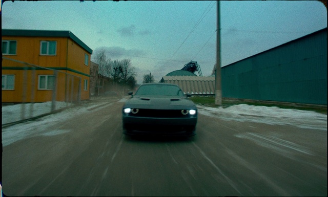 Video Reference: Automotive parking light, Land vehicle, Car, Vehicle, Sky, Tire, Window, Vehicle registration plate, Automotive lighting, Hood