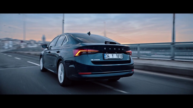 Video Reference: Sky, Vehicle registration plate, Automotive tail & brake light, Vehicle, Cloud, Car, Tire, Wheel, Automotive lighting, Trunk