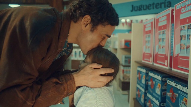 Video Reference: Forehead, Shirt, Organism, Science, Child, Fun, Job, Event, Service, Customer