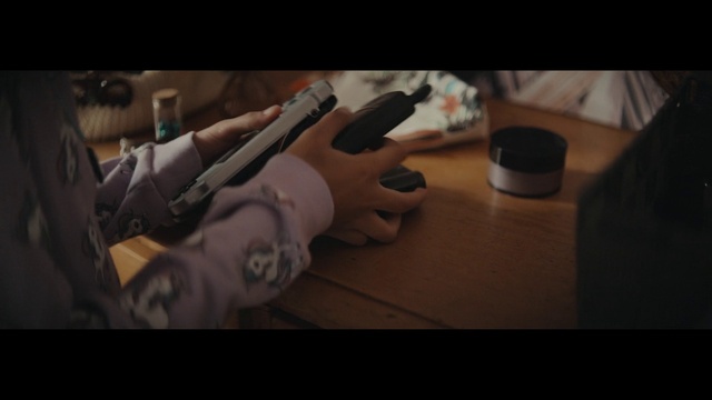 Video Reference: Flash photography, Gesture, Toy, Wood, Wrist, Entertainment, Nail, Automotive design, Thumb, Flooring