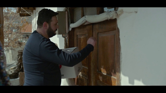 Video Reference: Gesture, Sleeve, Wood, Event, Wood stain, Hardwood, Room, Formal wear, Visual arts, Plaster