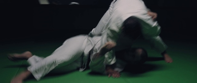 Video Reference: Grappling, Knee, Elbow, Performing arts, Martial arts, Thigh, Choreography, Entertainment, Human leg, Foot