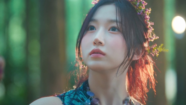 Video Reference: Face, Skin, Lip, Chin, Eyebrow, Eye, Green, Blue, Flash photography, Eyelash