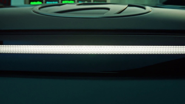 Video Reference: Hood, Automotive design, Automotive lighting, Motor vehicle, Peripheral, Automotive exterior, Input device, Vehicle door, Gadget, Personal luxury car