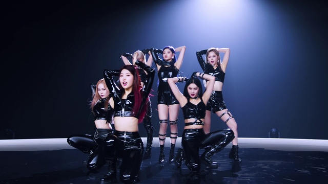 Video Reference: Shorts, Leg, Flash photography, Latex, Latex clothing, Thigh, Performing arts, Entertainment, Knee, Choreography