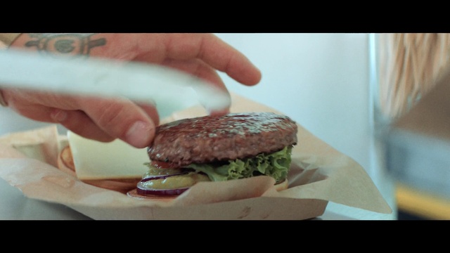 Video Reference: Food, Ingredient, Fast food, Staple food, Recipe, Sandwich, Bun, Baked goods, Food craving, Cuisine