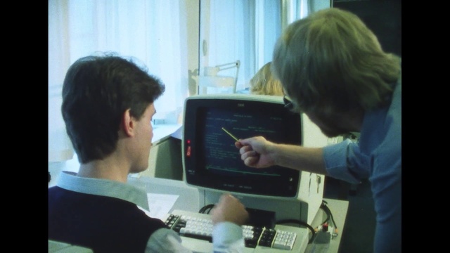 Video Reference: Gesture, Engineering, Electronic device, Eyewear, T-shirt, Computer, Fun, Gadget, Event, Personal computer