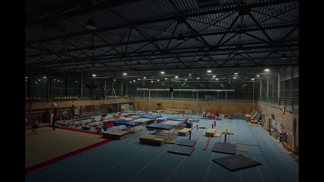 Video Reference: Field house, Hall, Floor, Swimming pool, Flooring, Hangar, Engineering, Sport venue, Leisure, Arena