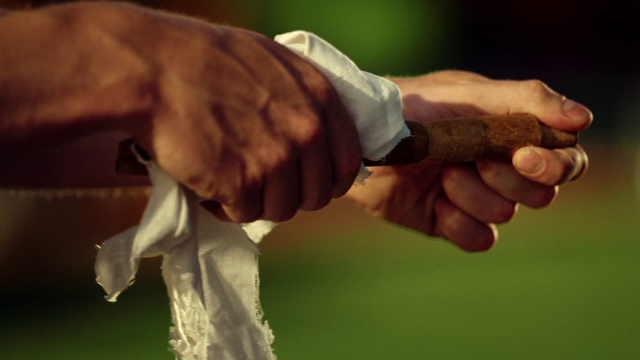 Video Reference: Hand, Sleeve, Handshake, Gesture, Holding hands, Finger, Thumb, Elbow, Wrist, Nail