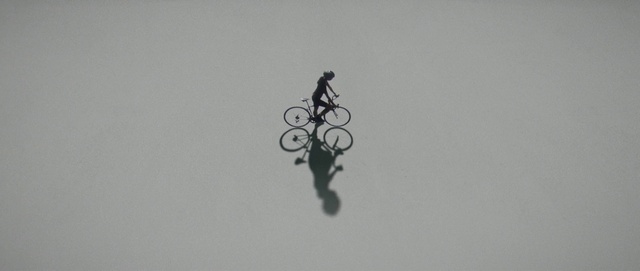 Video Reference: Bicycle, Bicycle wheel, Wheel, Bicycle frame, Bicycle handlebar, Bicycle tire, Bicycle fork, Tire, Sky, Vehicle