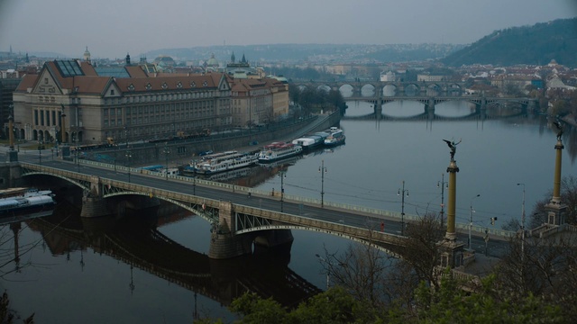 Video Reference: Water, Sky, Water resources, Building, Infrastructure, Plant, Cityscape, Landscape, City, Tree