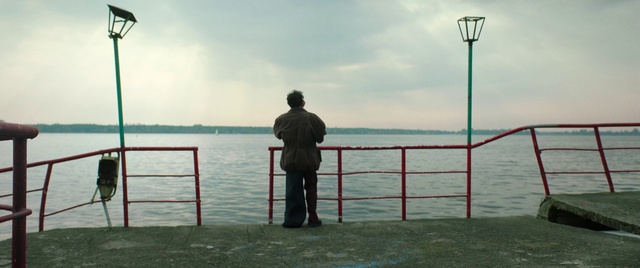 Video Reference: Water, Sky, Cloud, Street light, Horizon, Lake, Leisure, Lamp, Fence, Ocean