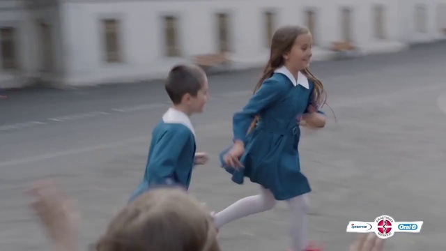 Video Reference: Shorts, Facial expression, Gesture, Happy, Recreation, Leisure, Toddler, T-shirt, Sports, Running