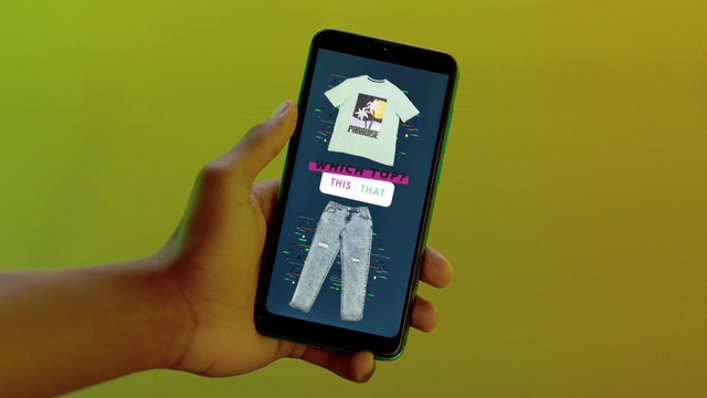 Video Reference: Mobile phone, Communication Device, Portable communications device, Gadget, Finger, Gesture, Mobile device, Thumb, Font, Display device