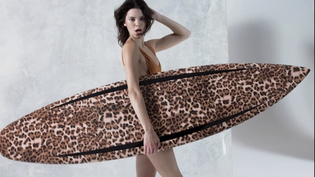 Video Reference: Shoulder, Surfboard, Flash photography, Waist, Sleeve, Thigh, Eyewear, Dress, Automotive design, Black hair