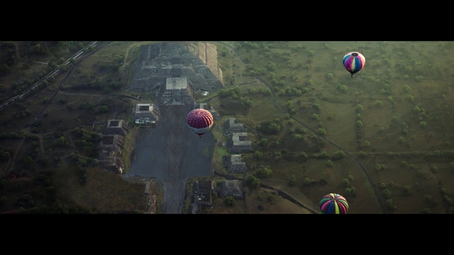 Video Reference: Aerostat, Hot air ballooning, Atmosphere, Hot air balloon, World, Natural environment, Outdoor recreation, Air travel, Grass, Biome