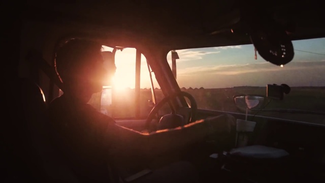 Video Reference: Automotive lighting, Sky, Automotive mirror, Vehicle, Automotive design, Helmet, Automotive exterior, Rear-view mirror, Gas, Tints and shades