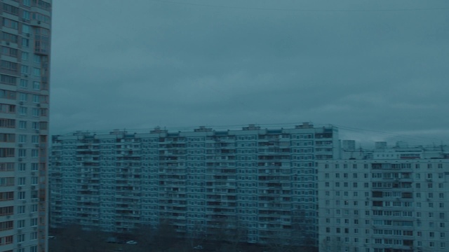 Video Reference: Cloud, Building, Sky, Skyscraper, Tower block, Urban design, Condominium, Facade, City, Metropolis