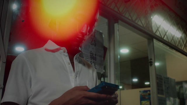 Video Reference: Hand, Light, Gesture, Eyewear, Dress shirt, Event, Lens flare, Wrist, Fun, Magenta