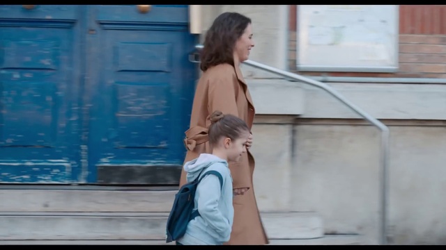 Video Reference: Joint, Standing, Door, Gesture, Happy, Wall, Waist, Travel, T-shirt, Electric blue