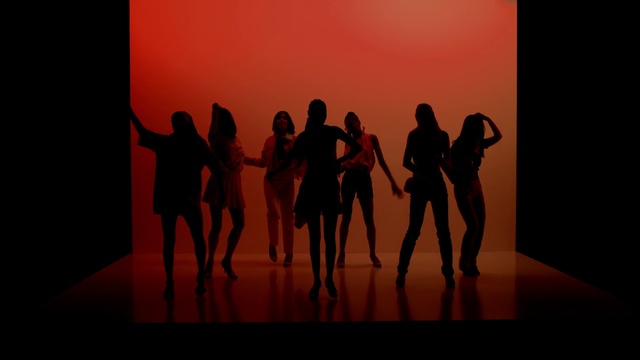 Video Reference: Gesture, Entertainment, Art, Performing arts, People in nature, Fun, Fashion design, Event, Happy, Magenta