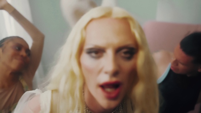 Video Reference: Lip, Happy, Eyelash, Temple, Gesture, Lipstick, Fun, Event, Long hair, Blond