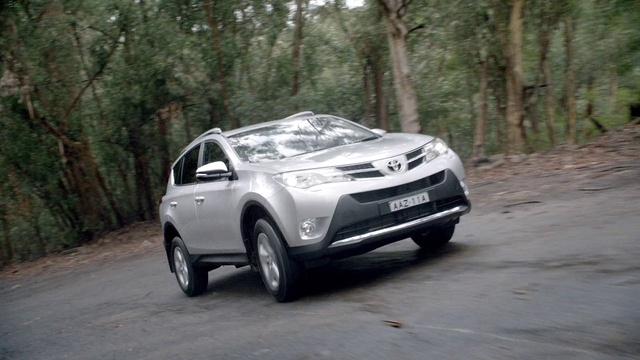 Video Reference: Vehicle, Wheel, Land vehicle, Tire, Car, Automotive lighting, Automotive tire, Automotive design, Motor vehicle, Vehicle registration plate