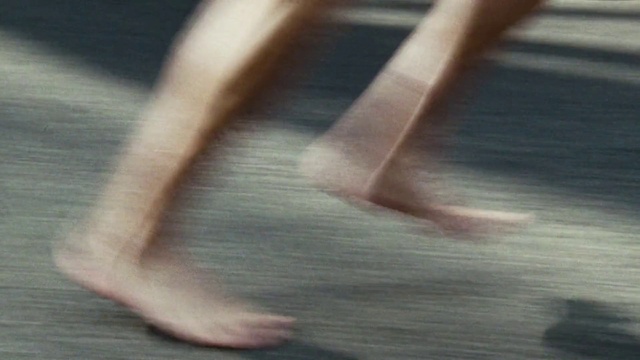 Video Reference: Cloud, Human body, Gesture, Wood, Thumb, Nail, Tints and shades, Knee, Thigh, Wrist