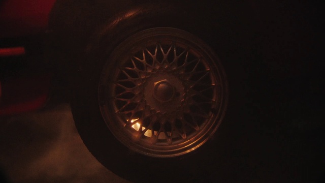 Video Reference: Tire, Wheel, Automotive lighting, Automotive tire, Tread, Synthetic rubber, Alloy wheel, Vehicle, Rim, Fender