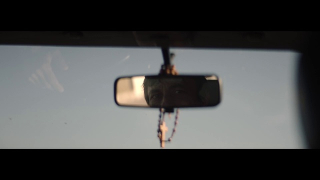 Video Reference: Mirror, Automotive lighting, Automotive mirror, Rear-view mirror, Automotive design, Window, Automotive exterior, Eyewear, Car, Vehicle door