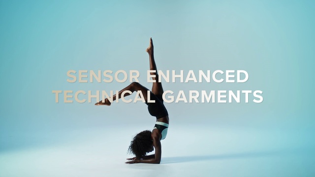 Video Reference: Human body, Athletic dance move, Flash photography, Dance, Happy, Knee, Performing arts, Sportswear, People in nature, Entertainment