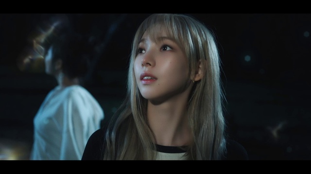 Video Reference: Nose, Lip, Chin, Eyebrow, Mouth, Eyelash, Flash photography, Jaw, Gesture, Black hair