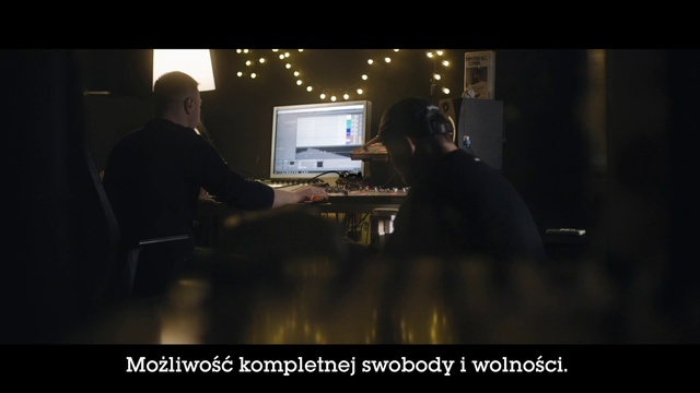 Video Reference: Computer, Computer monitor, Personal computer, Entertainment, Event, Display device, Multimedia, Font, Darkness, Projection screen