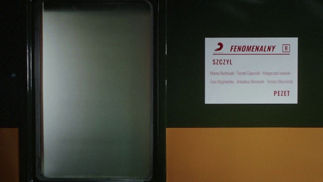 Video Reference: Rectangle, Material property, Output device, Computer monitor accessory, Display device, Electronic device, Technology, Font, Gadget, Flat panel display