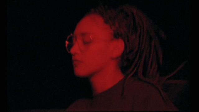 Video Reference: Forehead, Nose, Lip, Eyebrow, Flash photography, Jaw, Musician, Performing arts, Music, Entertainment