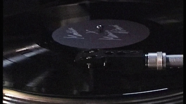 Video Reference: Record player, Gramophone record, Audio equipment, Font, Circle, Electronic device, Gadget, Composite material, Electronic instrument, Office supplies